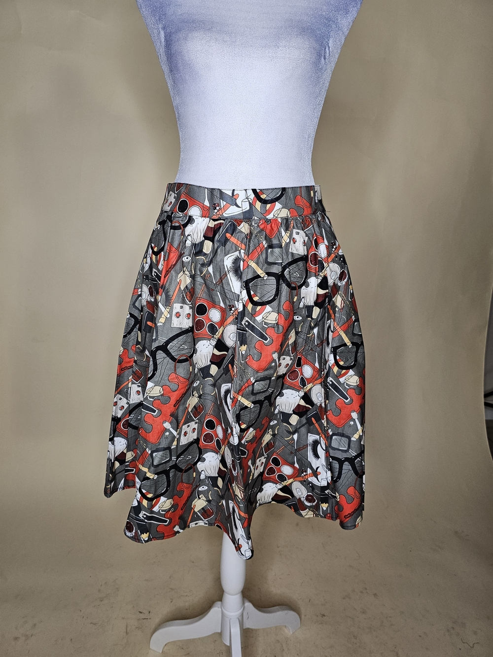 Retrolicious Gray, Red and Black Novelty Circle Skirt